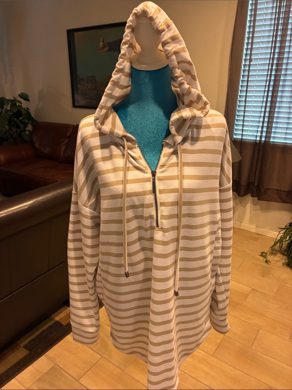 Cable & Gauge Cream and Tan Striped Hooded Pullover